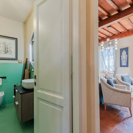 Casa Lucky, Romantic Modern *