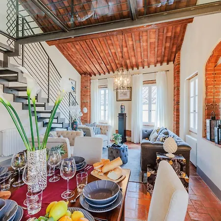 Apartment Casa Lucky, Romantic Modern Lucca