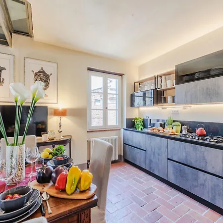 Casa Lucky, Romantic Modern *